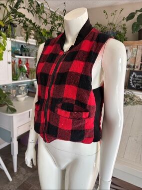 Vintage 1970s Red & Black Buffalo Plaid Zip-Front Women's Vest